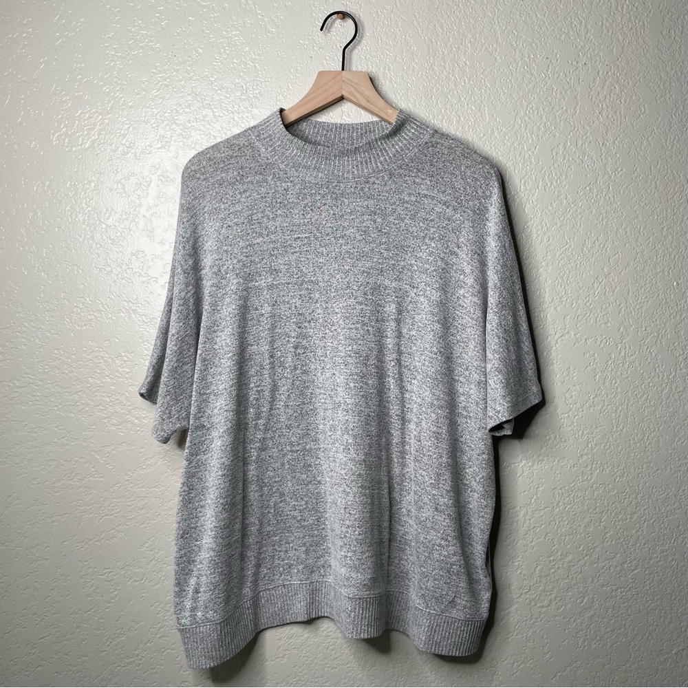Gap Short Sleeve Women’s Mock Neck Blouse Top - Picture 2 of 10